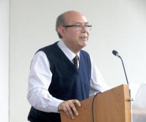 Gerente de Codelco explicó avances y desafíos tecnológicos de la gran minería a estudiantes de Ingeniería Industrial