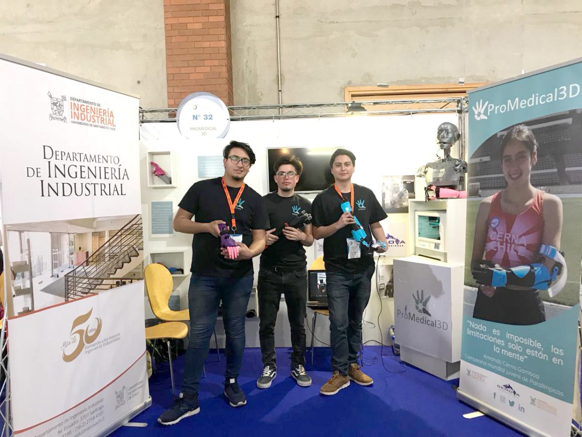 Prótesis biónica creada por estudiantes del LEIND fue lanzada en la  1ª Expo Inclusión.