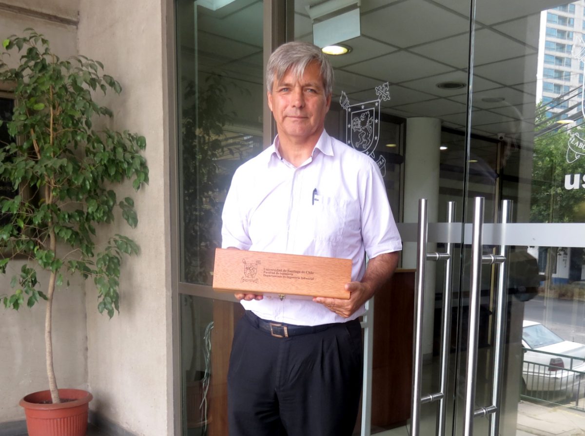 Ex dirigente del fútbol chileno Harold Mayne- Nicholls dialogó con estudiantes del Departamento de Ingeniería Industrial