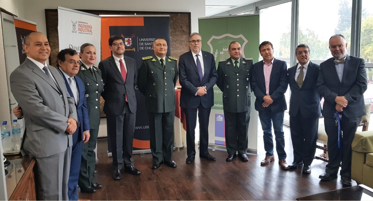 Universidad de Santiago firma convenio con Gendarmería de Chile para el desarrollo de estudios y proyectos tecnológicos.