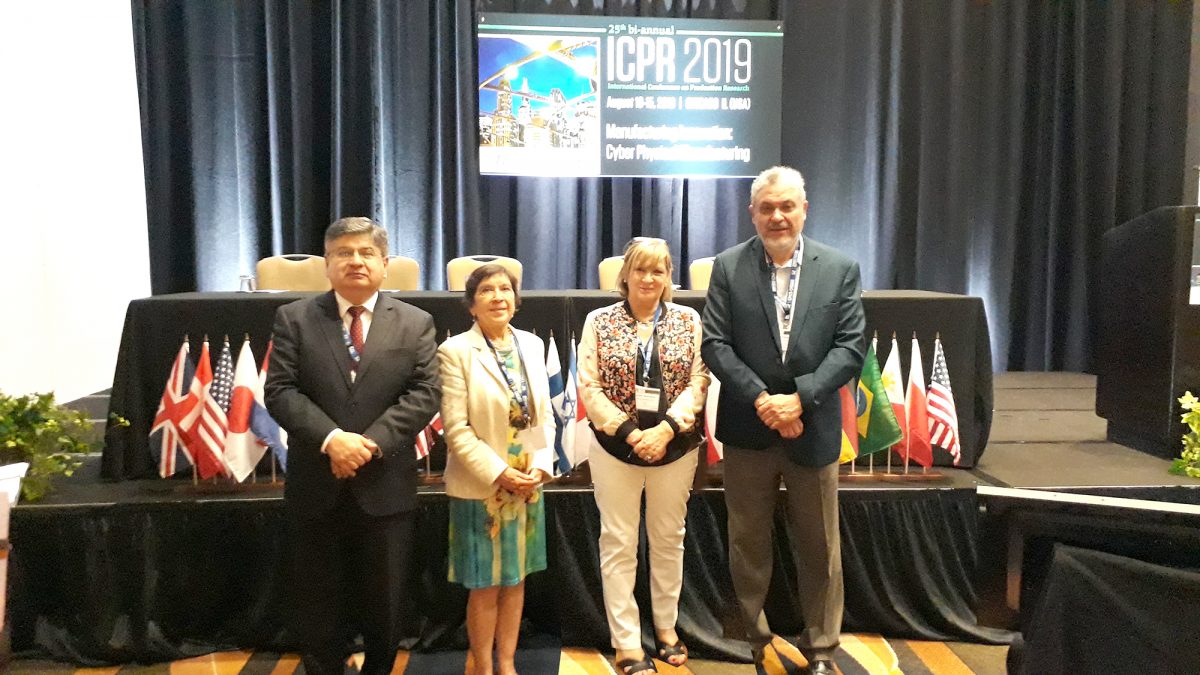 (Español) Académicos del Departamento de Ingeniería Industrial expusieron en la 25° International Conference on Production Research en Chicago