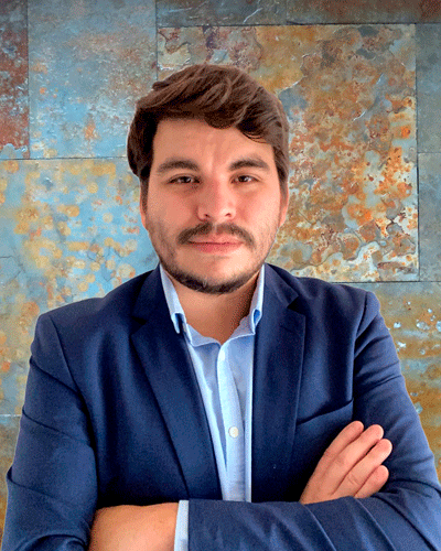 Dr. Pavlo Santander: “Mi principal desafío es promover la investigación y la participación de estudiantes en temas de sustentabilidad, energía y economía circular”
